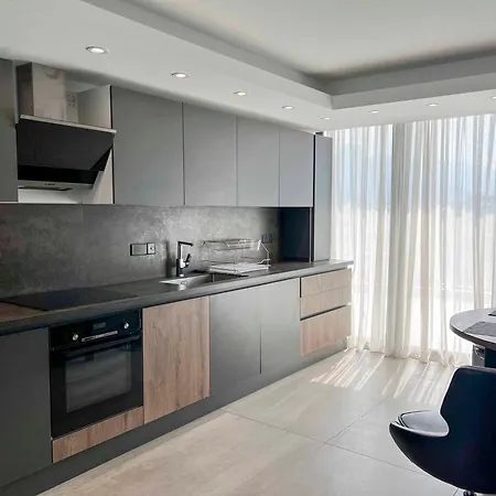 Апартаменты Luxurious Pearl Penthouse By Holidaykeys