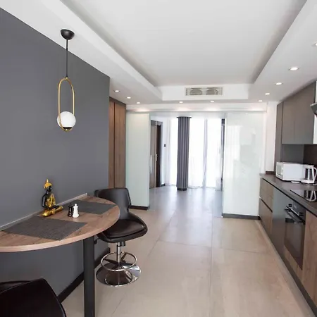 Luxurious Pearl Penthouse By Holidaykeys Apartment *