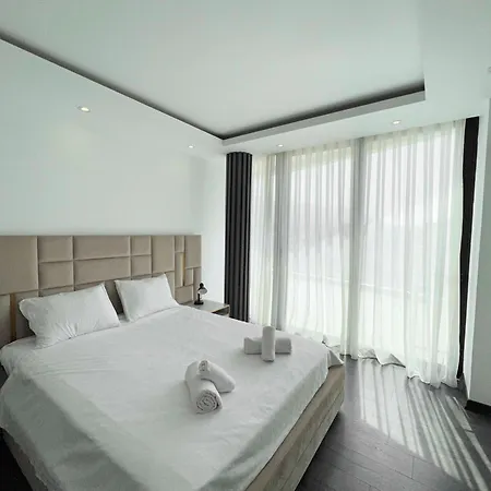 Luxurious Pearl Penthouse By Holidaykeys Apartment